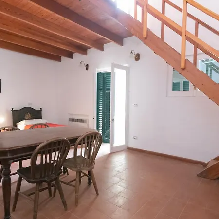 Le Lune Guest house